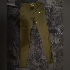 Black nike dry fit medium leggings